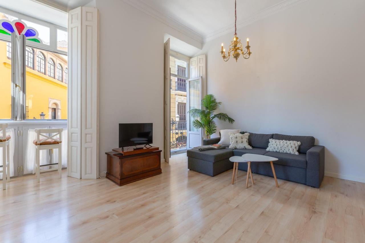 Luminoso Apartamento De Dos Habitaciones Con Vistas A Las Catedral Málaga Exteriör bild