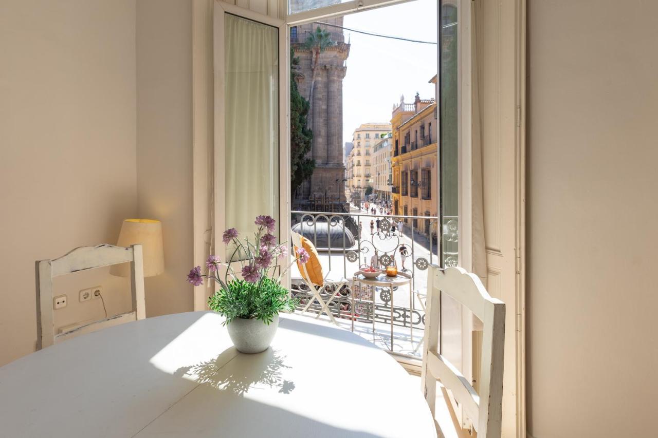 Luminoso Apartamento De Dos Habitaciones Con Vistas A Las Catedral Málaga Exteriör bild