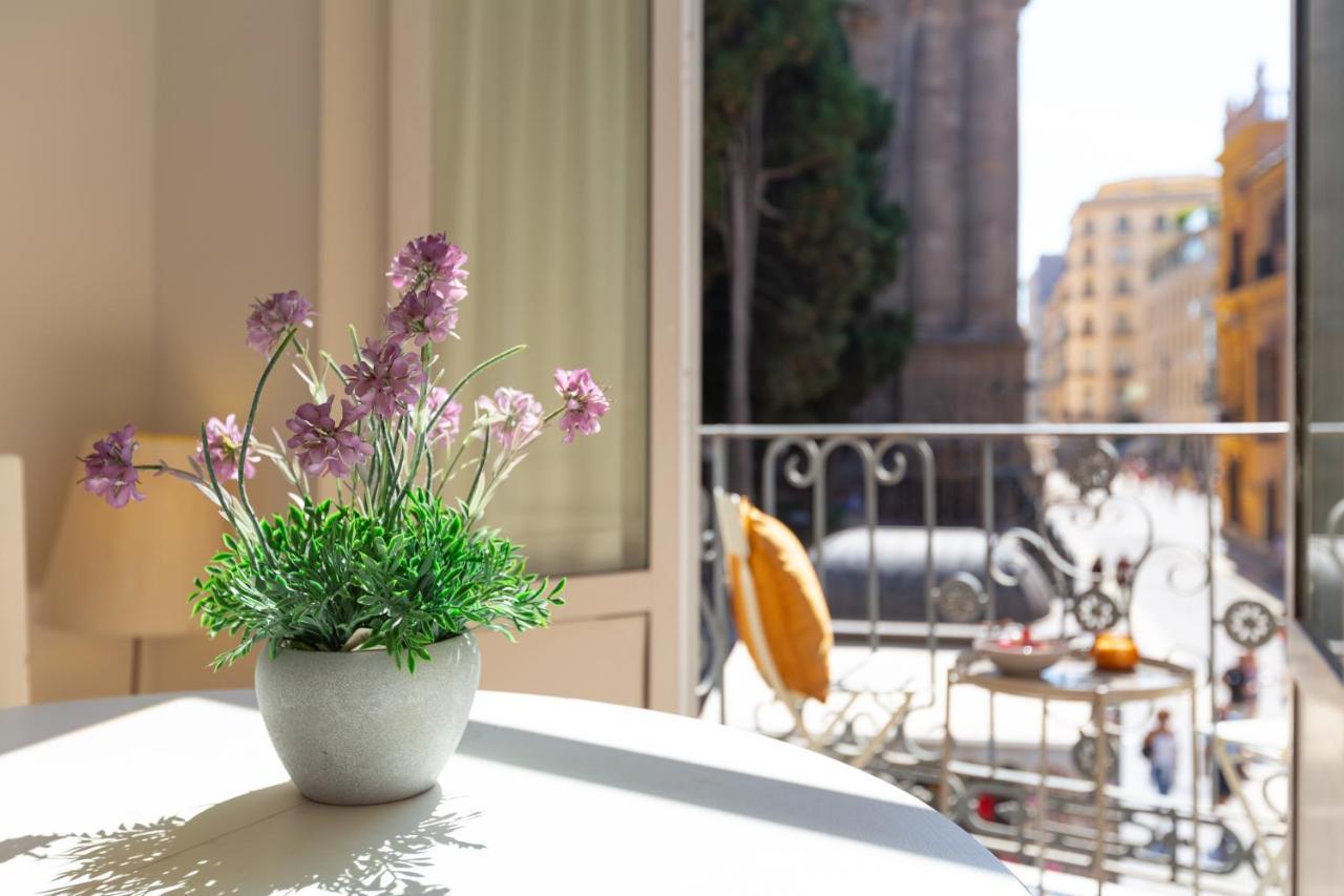 Luminoso Apartamento De Dos Habitaciones Con Vistas A Las Catedral Málaga Exteriör bild