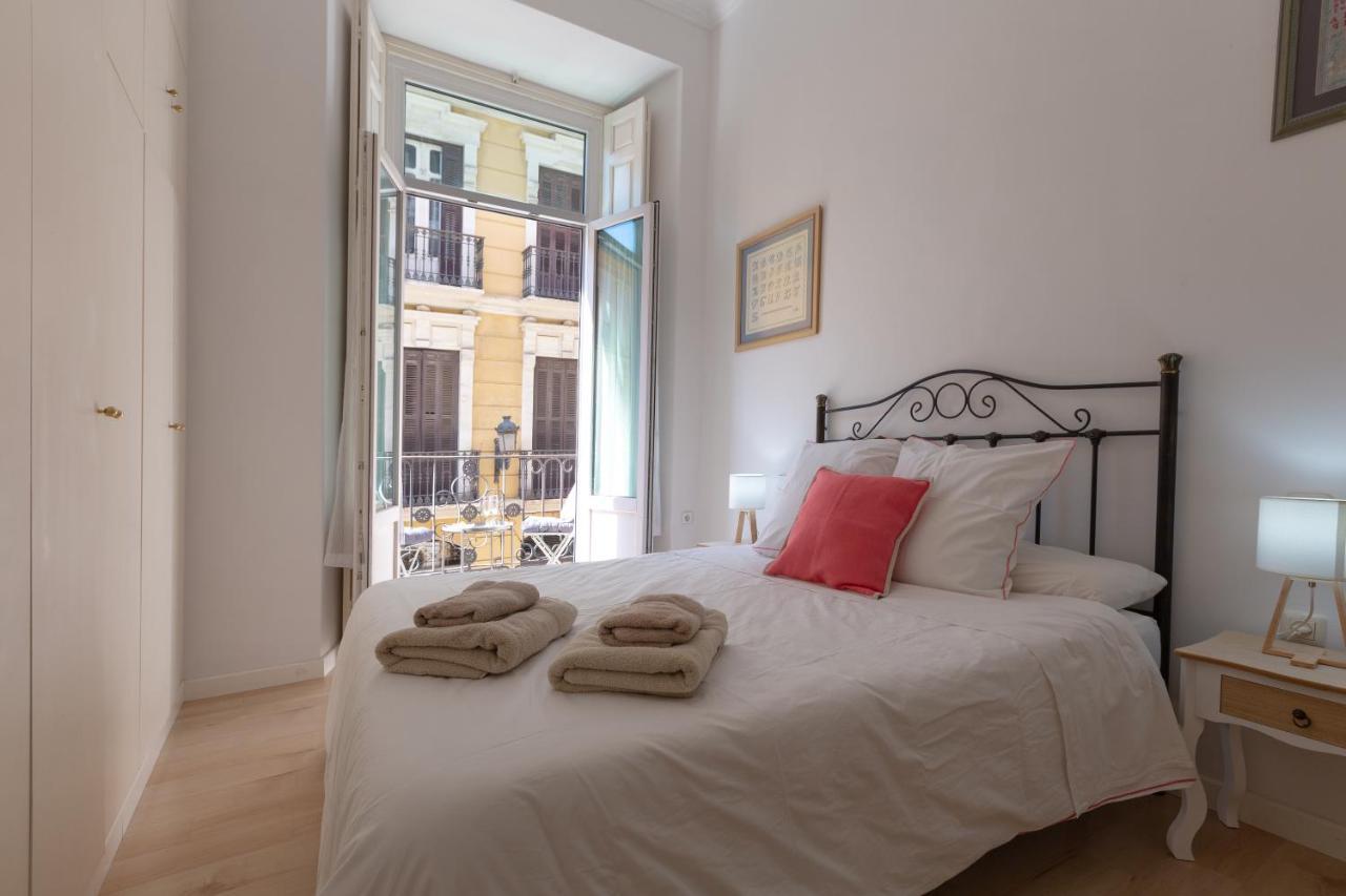 Luminoso Apartamento De Dos Habitaciones Con Vistas A Las Catedral Málaga Exteriör bild